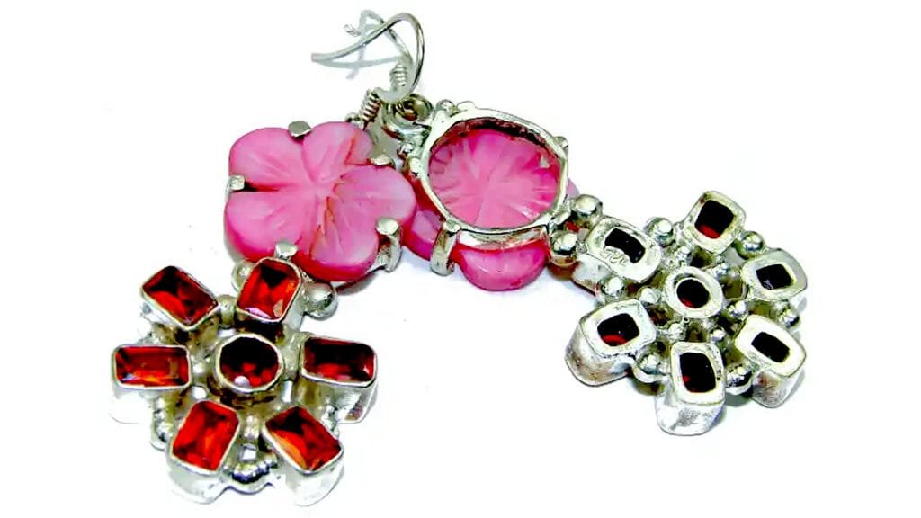 Item Type: Earrings Weight: 15.80g Material: Sterling Silver Main stone: Blister Pearl | pearl earrings Other stones: Marcasite Dimension: L- 2 1/4, W - 7/8, T- 3/16 inch Backing: Hook Stamp / Mark: 925 Condition: New Main color: pink Shape: oval Collection: Bali Item Code: 21-sty-22-6